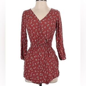American Eagle dark orange floral pattern v neck long sleeve romper size S small